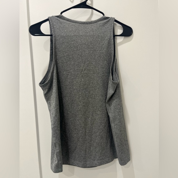 Nike Fit Tank - Picture 3 of 3
